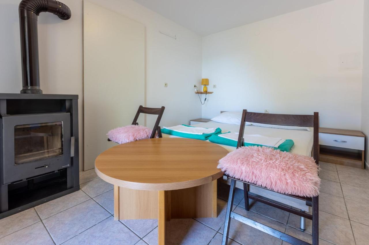 Apartmani Azur Dramalj Eksteriør billede