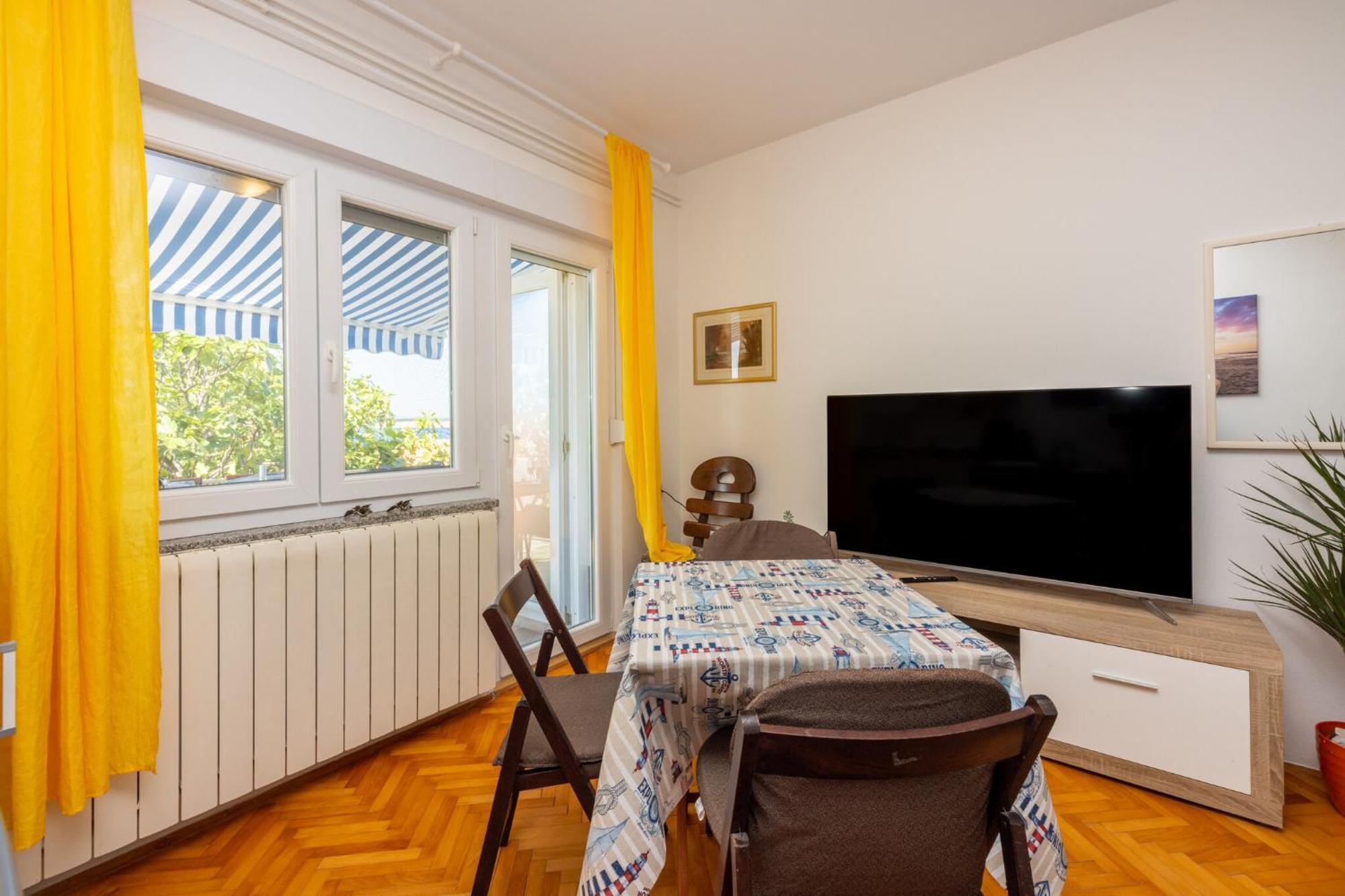 Apartmani Azur Dramalj Eksteriør billede